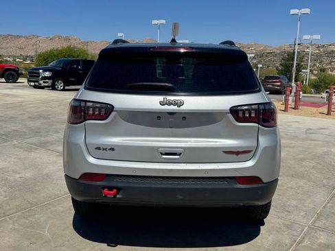 Used 2024 Jeep Compass Trailhawk AWD/4WD image 4