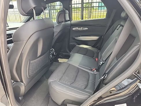 Used 2023 Genesis GV70 2.5T w/ Sport Prestige Package image 3