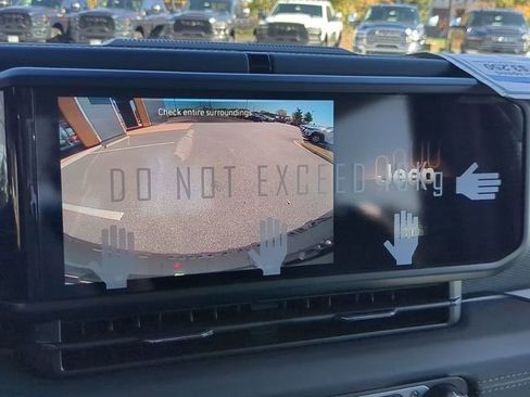 New 2026 Jeep Wrangler Rubicon w/ Xtreme 35 Tire Package image 17