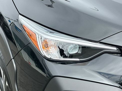 Certified 2025 Subaru Crosstrek 2.0i Premium image 29
