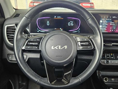 Certified 2025 Kia Seltos S FWD image 14