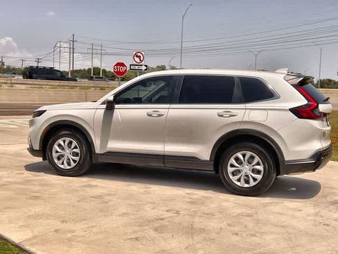 Used 2026 Honda CR-V LX image 4