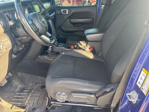 Used 2018 Jeep Wrangler Unlimited Sport S image 28