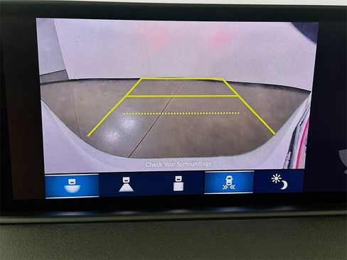 Used 2024 Acura MDX SH-AWD w/ Technology Package image 14