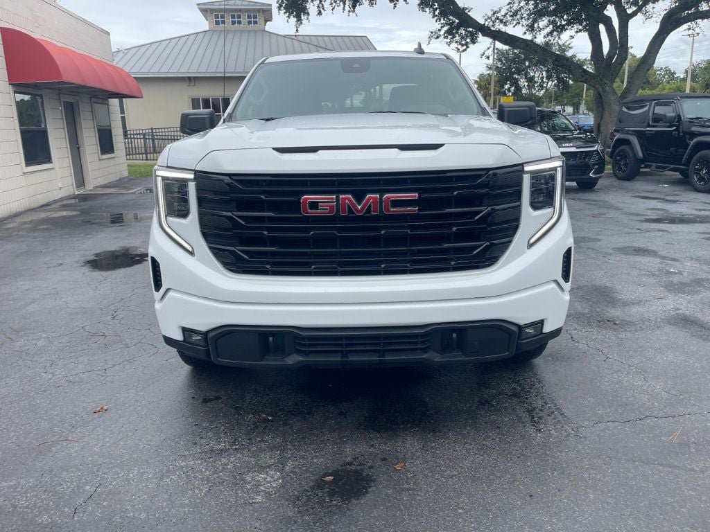 Used 2025 GMC Sierra 1500 Elevation AWD/4WD image 8
