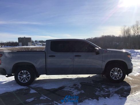 Used 2024 Chevrolet Silverado 1500 W/T w/ WT Value Package image 2