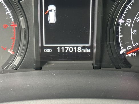 Used 2021 Toyota 4Runner SR5 AWD/4WD image 12