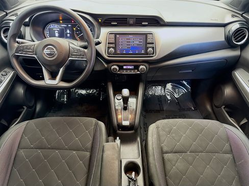 Used 2019 Nissan Kicks SV FWD image 13
