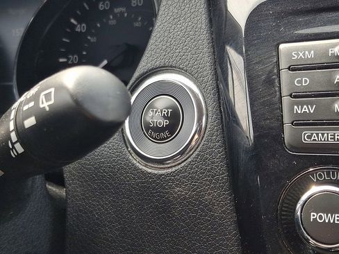 Used 2015 Nissan Rogue SL AWD/4WD image 24