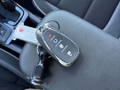 Used 2025 Chevrolet TrailBlazer LT FWD image 23