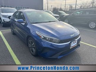 Used 2023 Kia Forte LXS w/ LXS Technology Package video 1