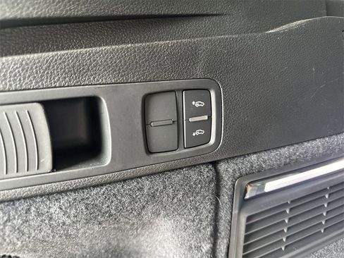 Certified 2024 Audi Q5 e Premium Plus image 26