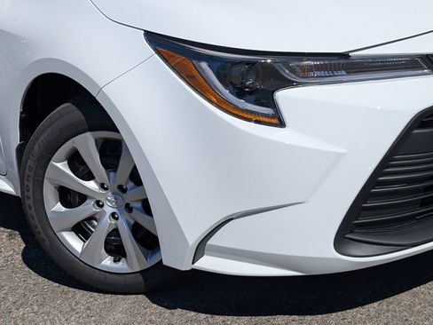 Used 2026 Toyota Corolla LE image 10