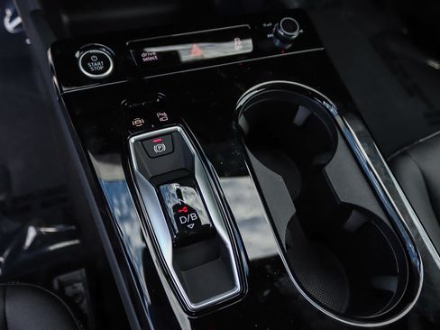 New 2027 Audi Q6 e-tron Premium AWD/4WD image 24
