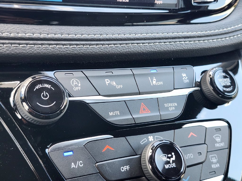 New 2027 Chrysler Pacifica Select AWD/4WD image 28