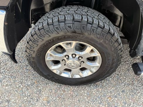 Used 2018 GMC Sierra 1500 SLT AWD/4WD image 33