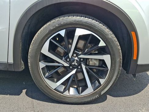 Used 2023 Mitsubishi Outlander SE AWD/4WD image 8