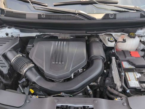 Used 2025 GMC Acadia Elevation FWD image 30