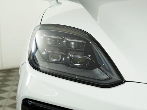 New 2026 Porsche Cayenne Coupe image 11