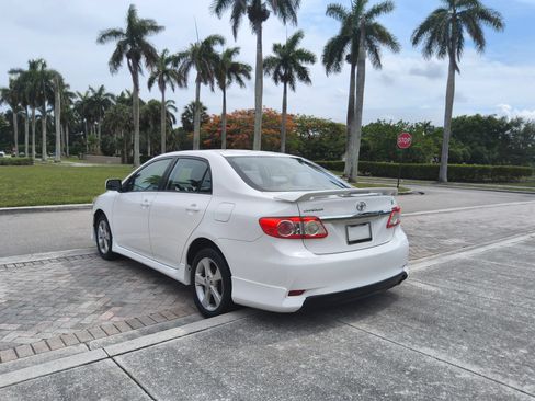 Used 2011 Toyota Corolla S FWD image 5