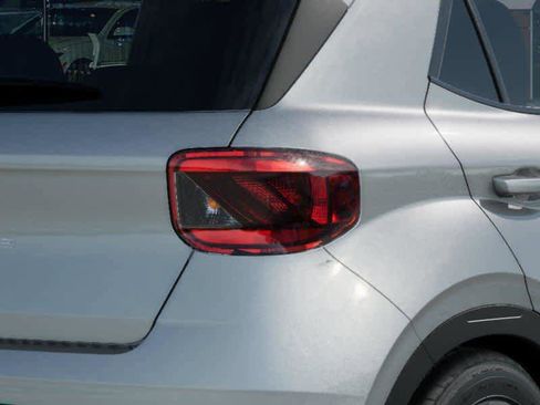 New 2025 Hyundai Venue SEL image 10