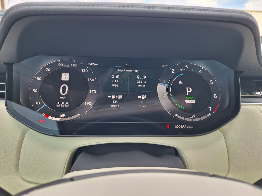 Used 2025 Land Rover Range Rover SE AWD/4WD image 21