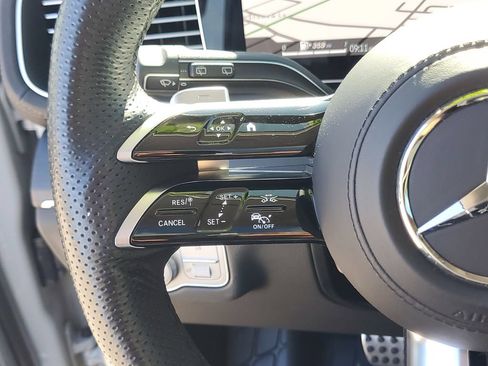 Used 2024 Mercedes-Benz GLS 580 4MATIC image 19