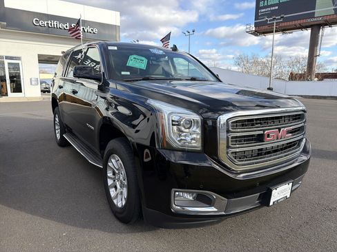 Used 2019 GMC Yukon SLT w/ HD Trailering Package image 3