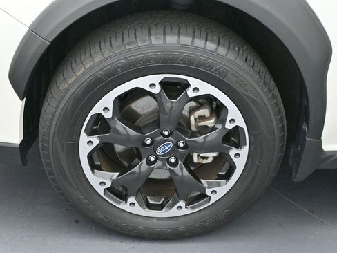 Used 2023 Subaru Crosstrek 2.0i Premium AWD/4WD image 32