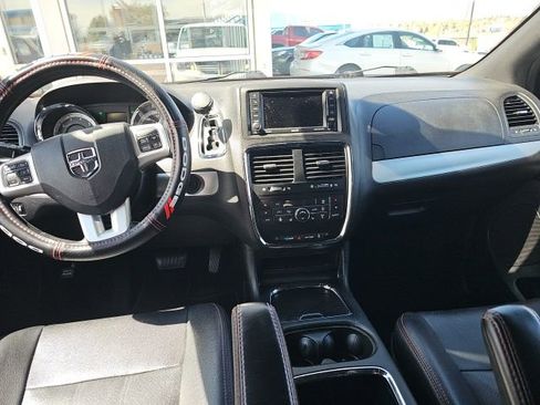 Used 2019 Dodge Grand Caravan GT image 10