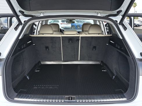 Certified 2024 Audi Q8 e-tron Premium Plus image 12