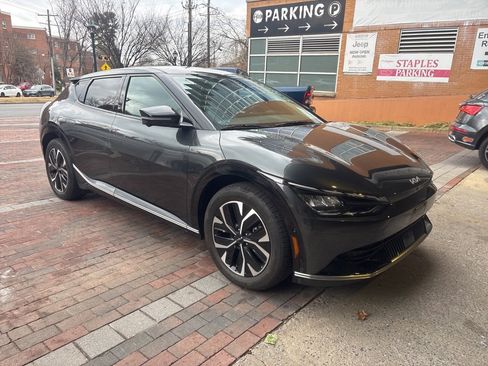 Certified 2024 Kia EV6 Wind w/ Wind Technology Package image 1