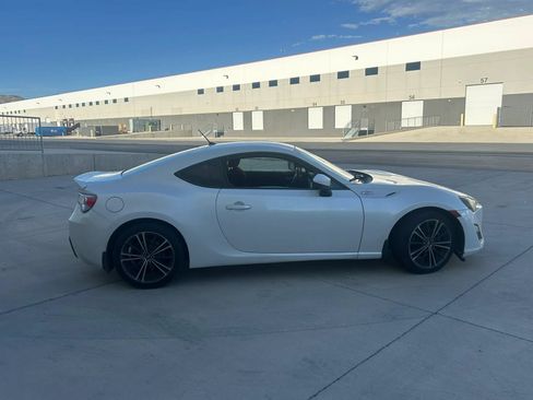Used 2013 Scion FR-S RWD image 6