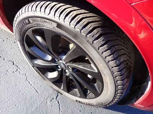 Used 2023 Land Rover Discovery Sport SE R-Dynamic image 9