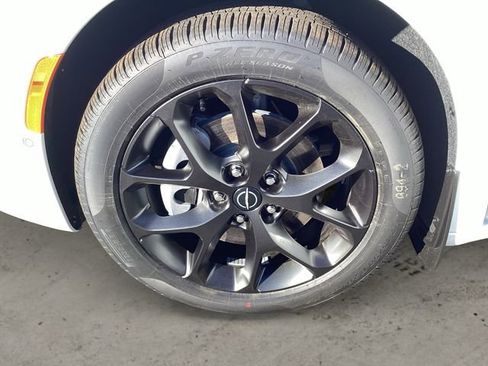 New 2026 Chrysler Pacifica Select w/ S Appearance Package image 15