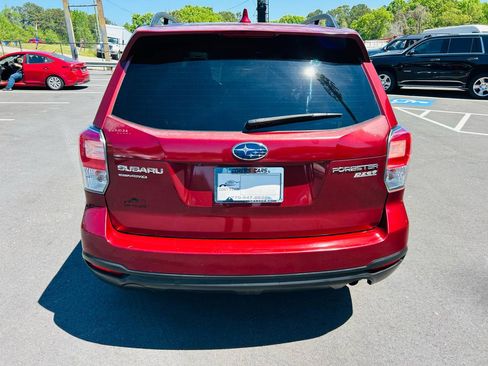 Used 2017 Subaru Forester 2.5i Premium w/ All-Weather Package AWD/4WD image 4