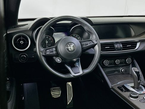 Used 2022 Alfa Romeo Stelvio Ti w/ Active Assist Plus Package image 18