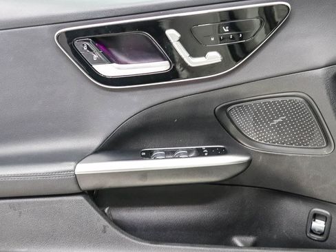 Certified 2022 Mercedes-Benz C 300 Sedan image 22