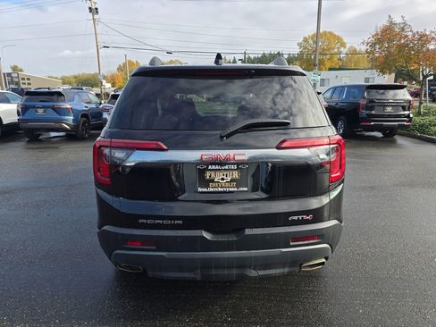 Used 2023 GMC Acadia AT4 w/ GMC Pro Grade Package image 5
