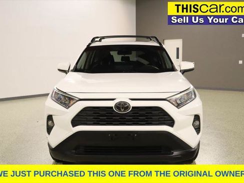 Used 2019 Toyota RAV4 XLE FWD image 3