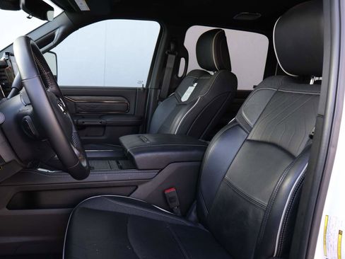 Used 2025 RAM 2500 Limited image 9