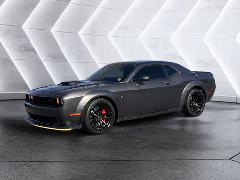 Used 2021 Dodge Challenger R/T Scat Pack image 3