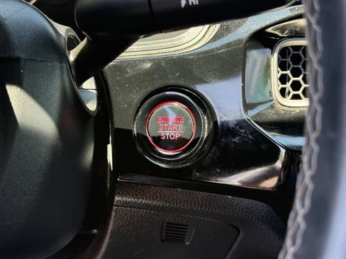 Used 2025 Honda Civic Sport image 25