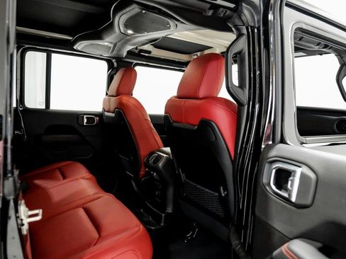 Used 2024 Jeep Wrangler Unlimited Rubicon 392 w/ Dual Top Group image 34