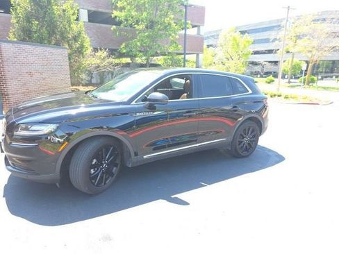 Used 2022 Lincoln Nautilus Reserve w/ Equipment Group 201A AWD/4WD image 1