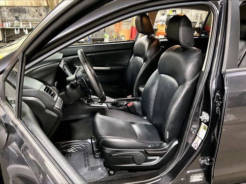 Used 2015 Subaru Crosstrek 2.0i Limited w/ Popular Package #2 image 7