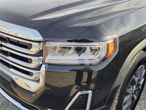 Used 2023 GMC Acadia SLE w/ Driver Convenience Package image 6