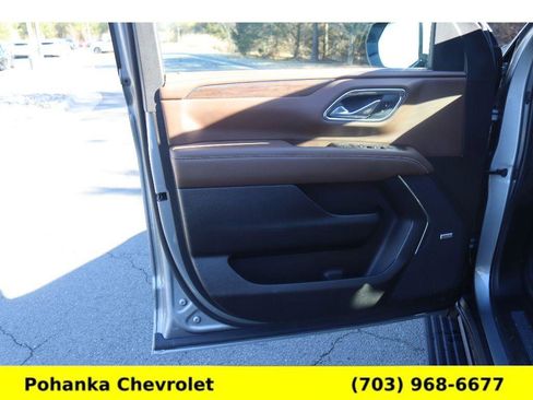 Certified 2024 Chevrolet Suburban High Country image 20