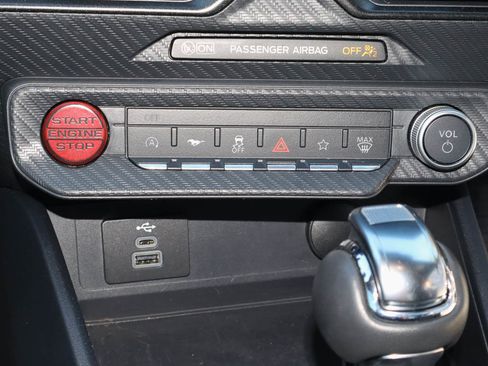 Used 2024 Ford Mustang Coupe RWD image 11
