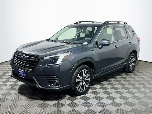 Used 2024 Subaru Forester Limited AWD/4WD image 3